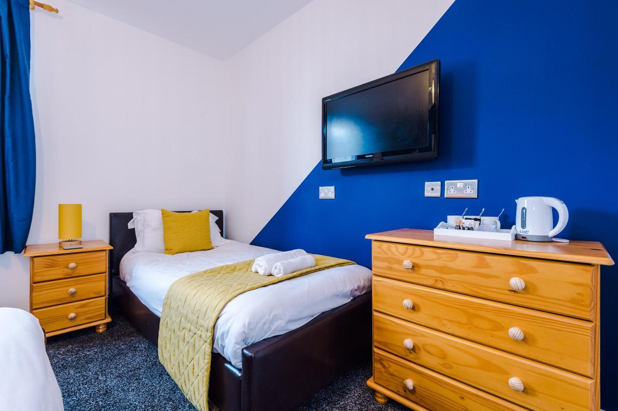 Pebbles Guest House Блекпул Екстериор снимка