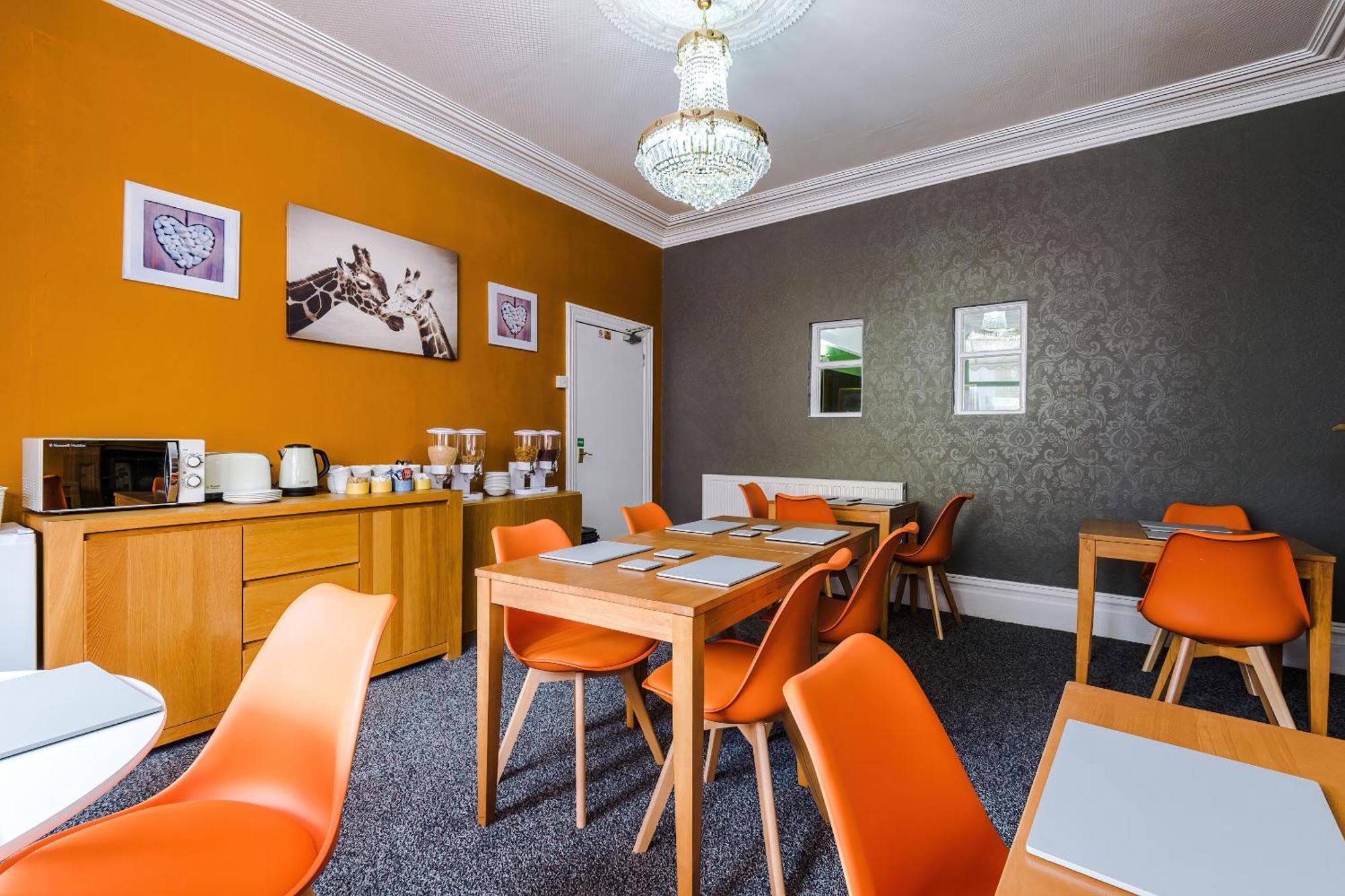 Pebbles Guest House Блекпул Екстериор снимка